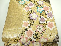平和屋着物▼六通柄袋帯　舞桜文　金糸　正絹　逸品　DAAS4843sf