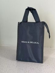 DEAN&DELUCA ディーン& デルーカ Ｓ 保冷バッグ クーラーバッグ ファスナー付き コンパクト　グレー