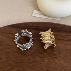 メタル指輪　リング　アクセサリー　デザイン　韓国ファッション