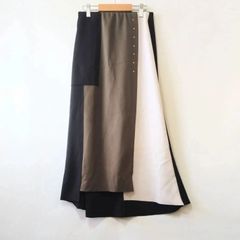 【ジュナエスパスメルヴェイユ】　ボンディングリベットロングスカート・フリーサイズ