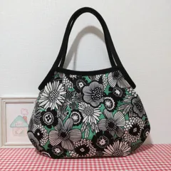 グラニーバッグ（北欧風＊花柄＊黒縁 グリーン）