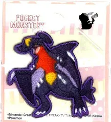 ING-POS-029 シールワッペン ポケットモンスター ガブリアス  （ ポケモン ) （ キャラクターワッペン アップリケ アイロン 刺繍 かわいい おしゃれ マーク キッズ 子供 こども 男の子 女の子 入園 入学 )