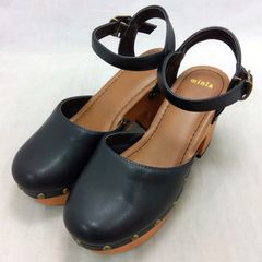 【最終値下げ】 minia スタッズサボサンダル Mサイズ ストラップ 厚底 黒 エナメル