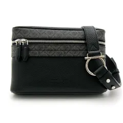 美品■サルヴァトーレフェラガモ ショルダーバッグ メンズ サコッシュ レザー 黒 フェラガモ Ferragamo ショルダーバッグサコッシュ メンズ【美品