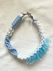 パラコード　スマホ　ハンドメイド　ハンドストラップ　フリル　リボン　パールビーズ