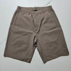 UNIQLO(ユニクロ) Theory(セオリー) ハーフパンツ スラックス 茶色 ショートパンツ M 出品