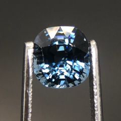 天然非加熱　モゴック産　スピネル　1.30ct　ルース　Blueish green　希少　煌めく　美濃色