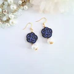 ☆新色☆水引梅花とコットンパール　大人可愛いピアス・イヤリング《ブルースリー》