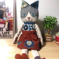 ハンドメイド ネコ ねこ 猫 ぬいぐるみ 癒し 肉球 ミナペルホネンの