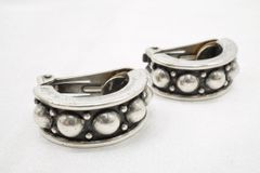 美品　ferragamo　フェラガモ　カメオ　ブローチ　フラワー フェラガモ ヴィンテージ ピン ブローチ カメオ 貝殻 花