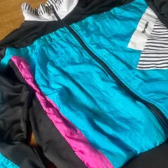 90's UMBRO switching Track Jacket.  古着　アンブロトラックジャケット　ジャージ　サッカー　vintage 切り替えデザイン ブラック　黒