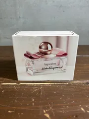 サルヴァトーレフェラガモシニョリーナオーデパルファム　100ml