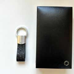 Item thumbnail for item 2f7f849c-9e34-4ae9-887c-6ffd1e141e55