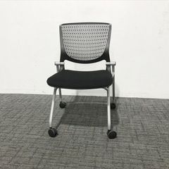 会議椅子 スタッキングチェア  グラータ キャスター付 オカムラ ブラック