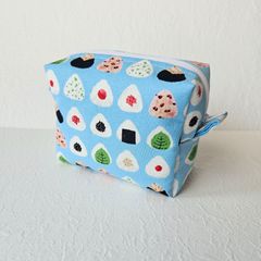 ボックスポーチ　化粧ポーチ 小物入れ　ポーチ ハンドメイド No.556