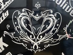 ホロライブ FBKINGDOM 国章 カッティングステッカー