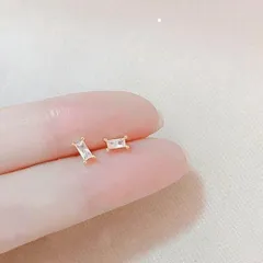 601 ピアス　14kgp 長方形　ジルコニア　ミニピアス　定番　小さめ　極小