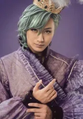 【中古】生写真(男性) 太田基裕(アインザッツ)/上半身・衣装紫・王冠・手首触り・背景紫・キャラクターショット/舞台「劇団シャイニング from うたの☆プリンスさまっ♪『マスカレイドミラージュ』」ブロマイドセットB