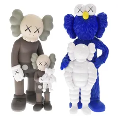 2023年最新】kaws family brown/blue/whiteの人気アイテム - メルカリ