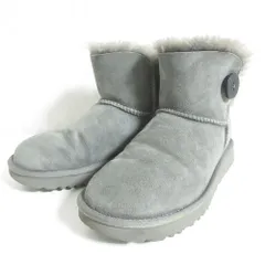 美品 UGG アグ Mini Bailey Button 2 ミニベイリーボタン2 ショート丈 ムートンブーツ 1016422 24cm グレー レディース 古着 中古 USED