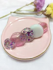 ピンクのまんまるヘアクリップ