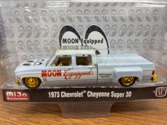 M2​ Machines CHASE 1973 シボレー シャイアン Super 30 Mooneyesブルークレール※チェイスカー