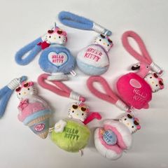 MONISO 正規版 HelloKitty 太陽で黒変身 シリーズ  香りのぬいぐるみストラップ ブラインドボックスセット （1BOX6個入り）