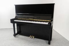 【リニューアル済】YAMAHA U30Bl｜日本製｜高さ131cm｜黒艶出し仕上げ｜高低椅子付き【中古アップライトピアノ】