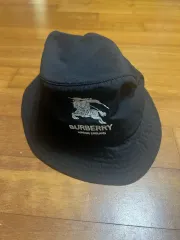 かめーる Burberry × Supreme バケットハット S/M 黒 かめーる Burberry × Supreme バケットハット S/M 黒 BURBERRY