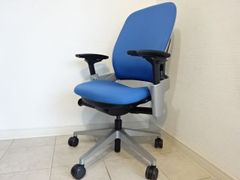 steelcase  スチールケース社　リープＶ２チェア　プラチナフレーム　ライトブルー系