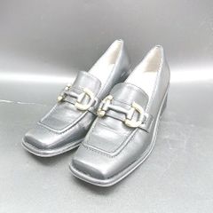 ロジェヴィヴィエ37シルバーフラットシューズドライビングシューズに 