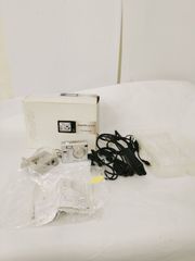 FUJIFILM FinePix F440 コンパクトデジタルカメラ シルバー 410万画素(有効画素) 通電起動撮影ストロボ発光確認済 箱、充電器一式、ケーブル付 富士フィルム コンデジ デジカメ