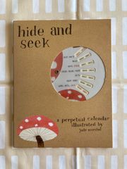 ジュリー・モースタッド「Hide and Seek: A Perpetual Calendar 」　卓上カレンダー　万年カレンダー　英語　りす　きのこ