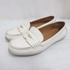 2025年最新】coach ローファー 白の人気アイテム - メルカリ