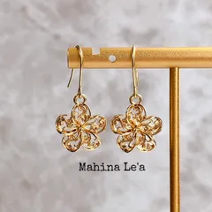 プルメリア シルバー フックピアス ハワイアンジュエリー ハワイアンアクセサリー プチギフト プレゼント 夏ピアス アレルギーフリー アレルギー対応