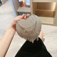 パーティーバッグ ハート型 ゴールド 金 シルバー クラッチ フォーマル チェーン 発表会 お呼ばれ きれいめ レディース 二次会 謝恩会 結婚式 お呼ばれ 披露宴 演奏会