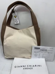 美品 ジャンニキアリーニ　アジア　ホワイト　白 大人気ジャンニキアリーニ♡ | amiicc❤️20代お買い物大好き
