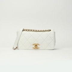 シャネル CHANEL マトラッセ バッグ ショルダーバッグ カーフスキン ホワイト 白 ゴールド金具 チェーンショルダーバッグ ココマーク ターンロック