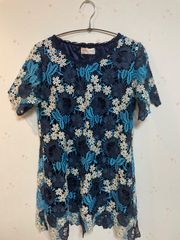 CLEO SUN 花柄レースチュニック 半袖　ブルー　タグ付き　Mサイズ