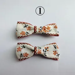 𝒩𝑜.9 インド刺繍  ヘアクリップ2点セット①
