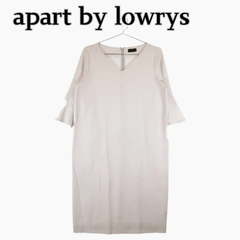 ★女性らしさ際立つフリル袖★ 【販売終了品】 アパートバイローリーズapart by lowrys ペプラム七分袖ワンピース 【M】