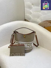 【今日特価】BUCKET 16 セリーヌ 国内送料無料！お得な価格で在庫あり！