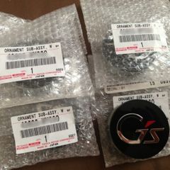 スズキ DOHC 純正 エンブレム ステッカー マグネットカバー - メルカリ