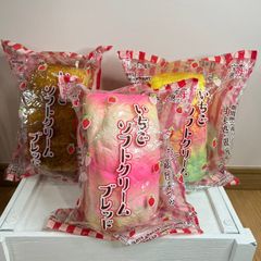 【スクイーズ】新品　激レアセット　いちごソフトクリームブレッド　３点まとめ売り　レア