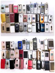 携帯電話 PHS ガラケー ジャンク品 大量 まとめ売り 73台 ドコモ au等 携帯電話 PHS ガラケー ジャンク品 大量 まとめ売り 73台 ドコモ