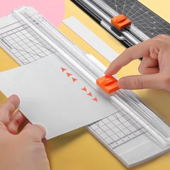 【新着商品】コーピー用紙 厚紙 文房具 名刺 A5対応 ラミネートフィルム 表紙 A4 多機能 ミニ裁断機 軽量 ペーパーカッター 持ち運び便利 Ignitionix (ホワイト)