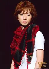 【中古】生写真(ジャニーズ) A.B.C-Z/河合郁人/ライブフォト・腰上・白シャツ・赤黒スカーフ・背景黒・目線下・枠無し/DREAM BOYS/公式生写真