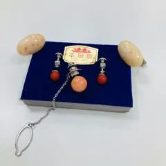 本珊瑚　カフリンクス&タイピン　桐箱入り 本珊瑚 カフリンクス&タイピン 桐箱入り