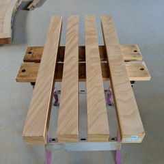 アウトレット ケヤキ(欅)の角材 長さ約82.5cm 太さ約5.5cm×6.4cm角 4本セット DIY用 K04K