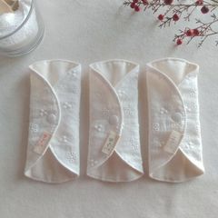 【布ライナー】無添加コットンフランネル 白い花刺繍 15cm 2層仕立て 3枚セット